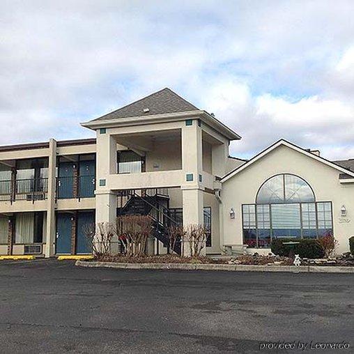 Inn Of Loudon Екстер'єр фото