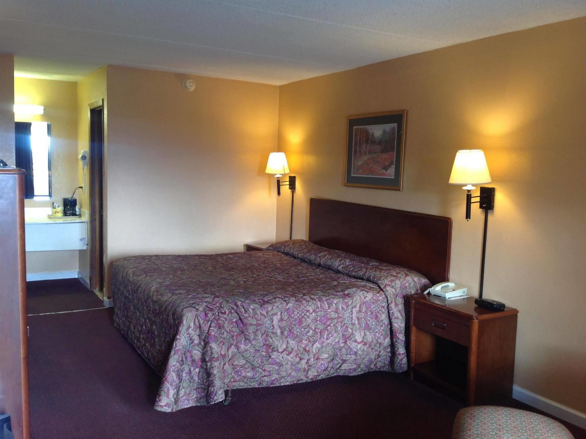 Inn Of Loudon Екстер'єр фото